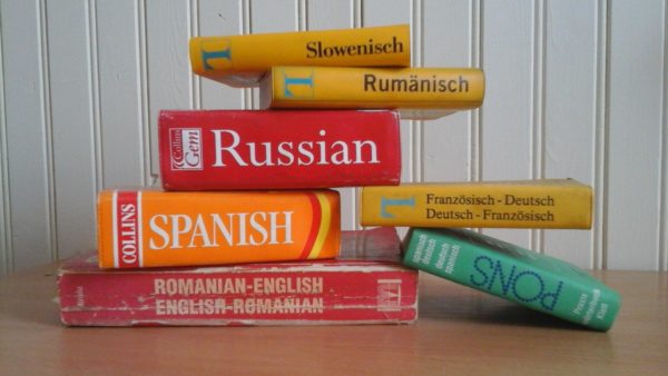 Diccionarios bilingües y multilingües